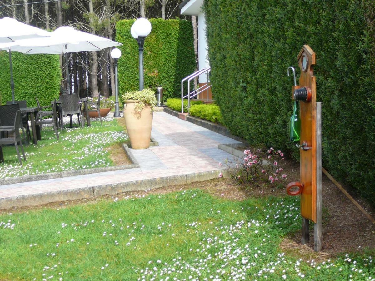 Hotel El Pinar Villapedre Exterior photo