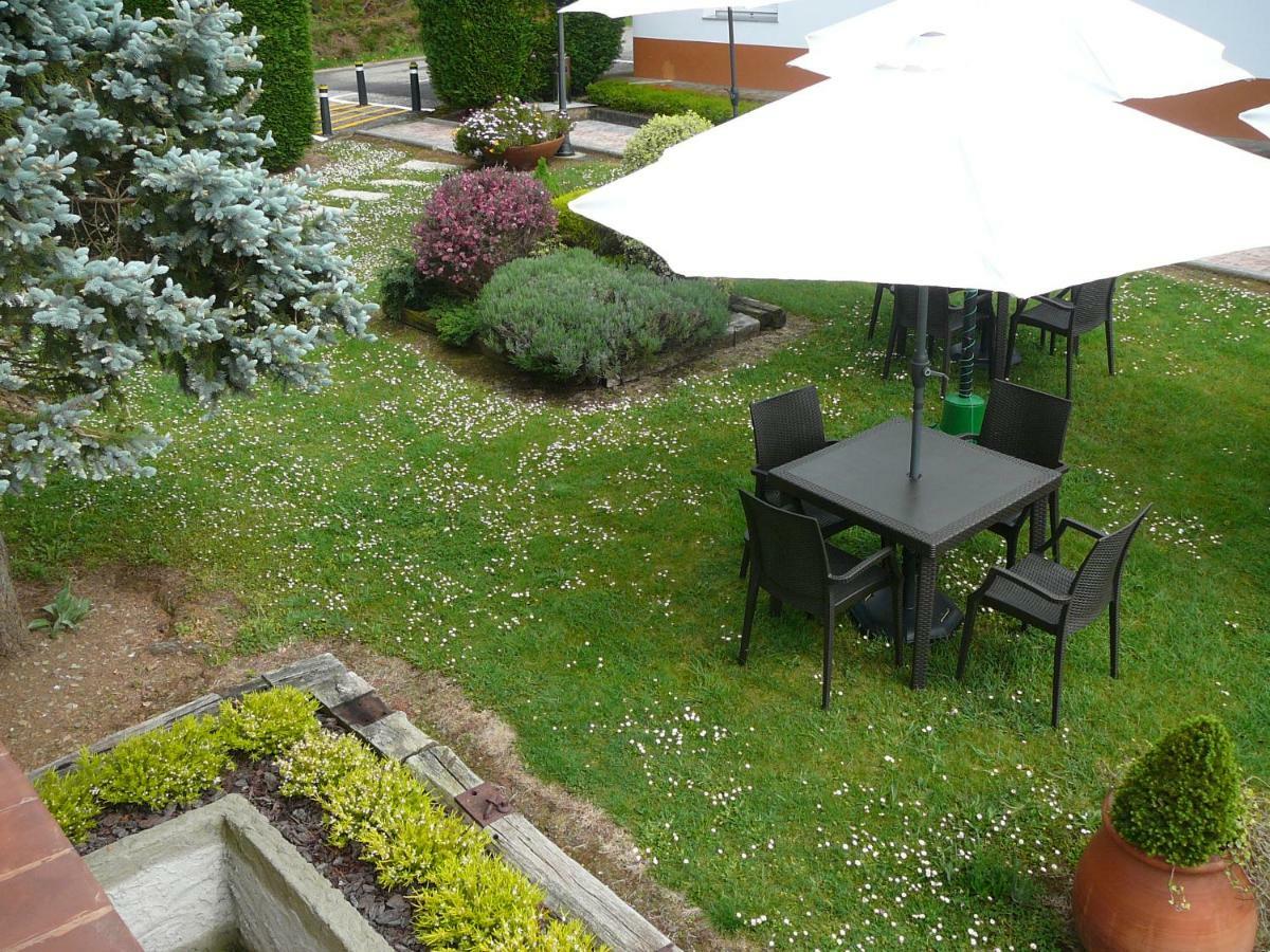 Hotel El Pinar Villapedre Exterior photo